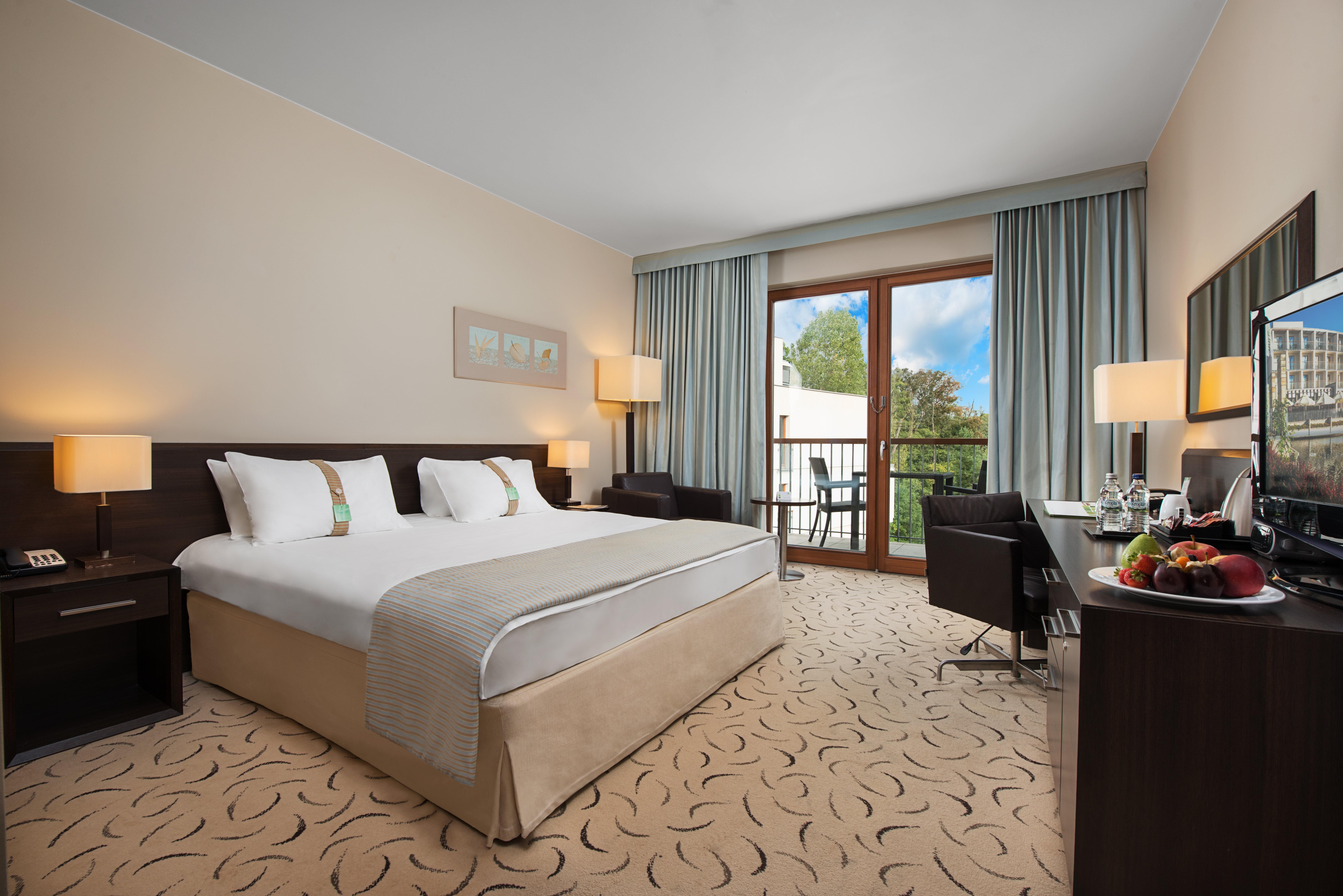 Holiday Inn Resort Warsaw Jozefow By Ihg מראה חיצוני תמונה