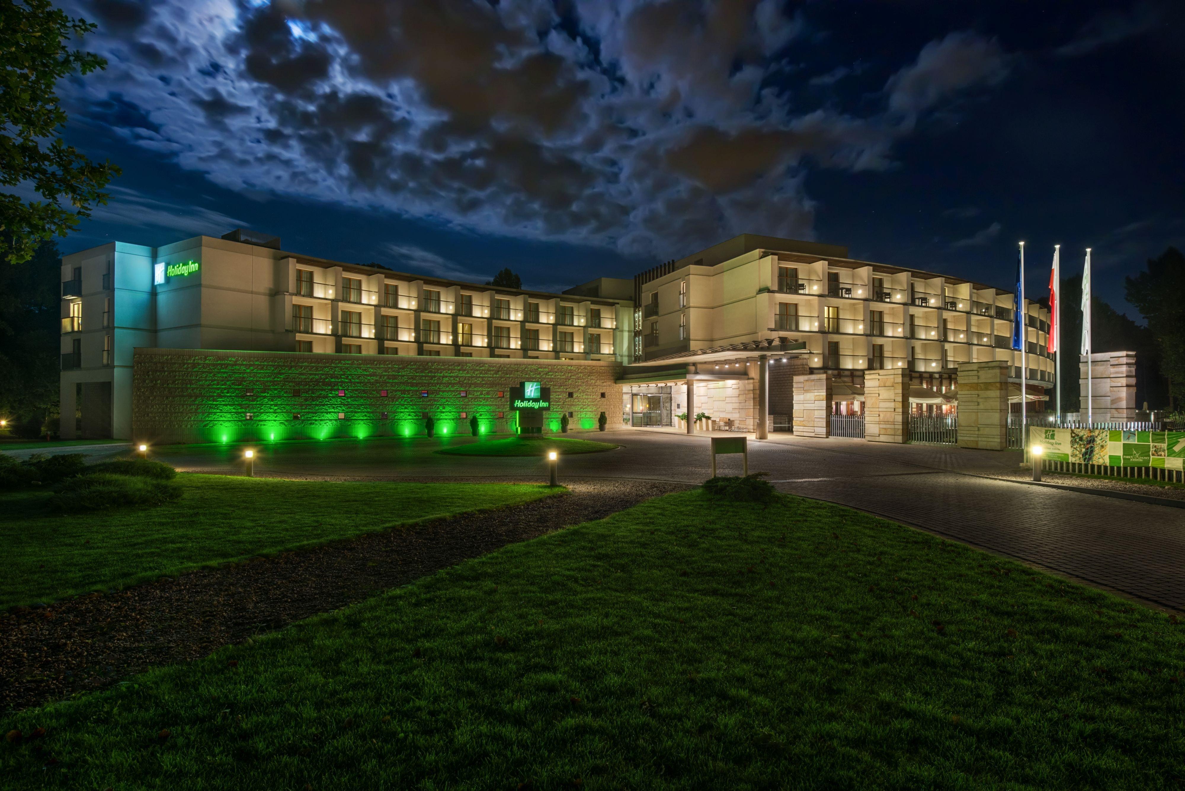 Holiday Inn Resort Warsaw Jozefow By Ihg מראה חיצוני תמונה