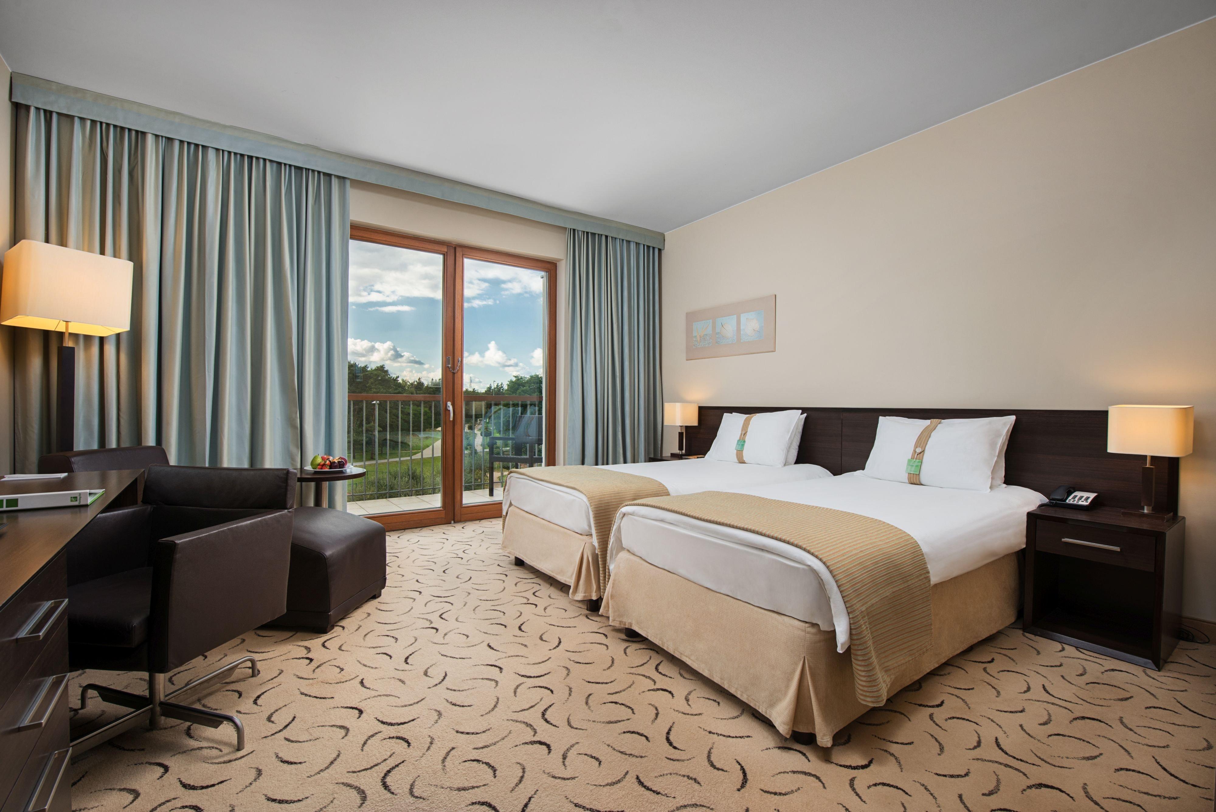 Holiday Inn Resort Warsaw Jozefow By Ihg מראה חיצוני תמונה